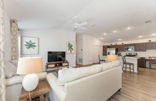 Okahumpka Casa | The Palm Tree Pad - 3/2 Home
