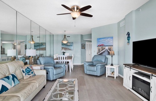 Orange Beach Condominio | The Palms 1014 | Spacious 2 bedroom OBA beach front condo!