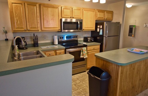 Rehoboth Beach Casa | REHOBOTH BEACH Luxury 3BR Condo End-Unit Home en THE PALMS w POOL Plazas 8 - 10