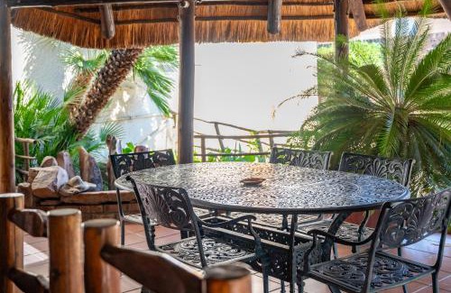 Hopetown Casa | The Palms Guest House