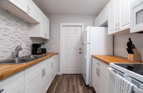 Middle River Terrace Apartamento | The Palms @ Middle River Terrace #1