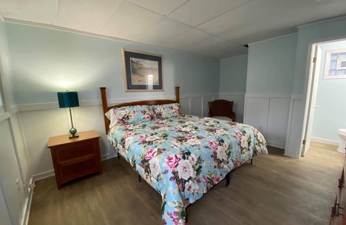 Geneva-on-the-Lake Hotel | The Palms Motel