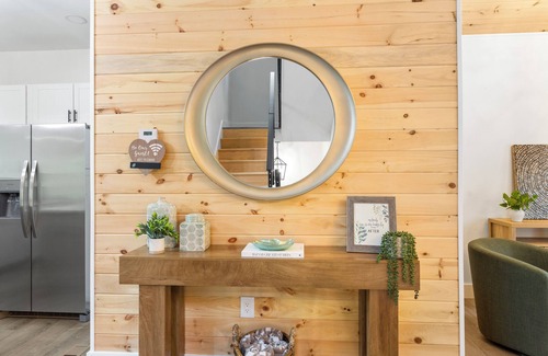 Westminster Cabina | The Panda Lakehouse - Charming 4 Bedroom Cabin in Lake Hartwell near Clemson