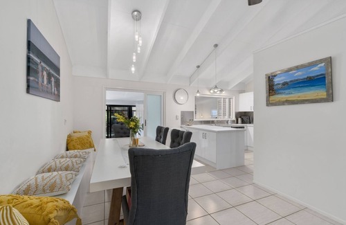 Sandstone Point Casa | The Pandanus Retreat