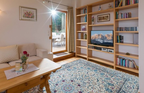 Oberndorf bei Kitzbuhel Apartamento | El paraíso cerca de Kitzbühel - Apartamento "Hahnenkamm" en el jardín del hotel Rosenhof