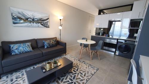 Summerstrand Apartamento | The Paramount and The Supreme at Bellamare