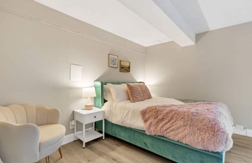 Wheat Ridge Casa | The Paris Paradise I Wheat Ridge I W. Denver