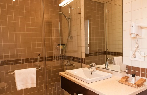 Ain Al Mraiseh Hotel | The Parisian Hotel Lebanon