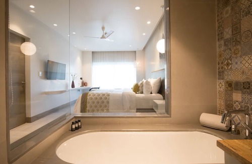 Arpora Hotel | The Park Baga River Goa