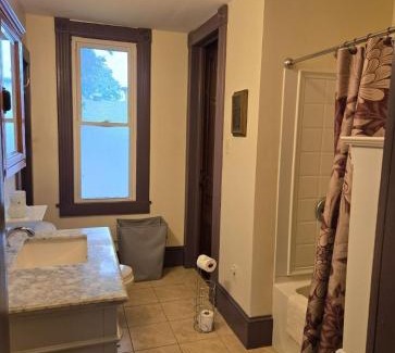 Bath Cama Y Desayuno | The Parker House Bed and Breakfast