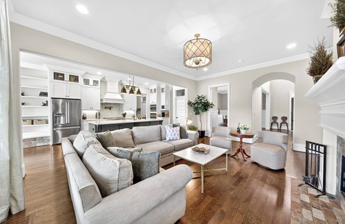 Franklin Casa | The Parkview: 4,120 SF Luxe - 3-min to DT Franklin