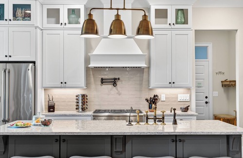 Franklin Casa | The Parkview: 4,120 SF Luxe - 3-min to DT Franklin