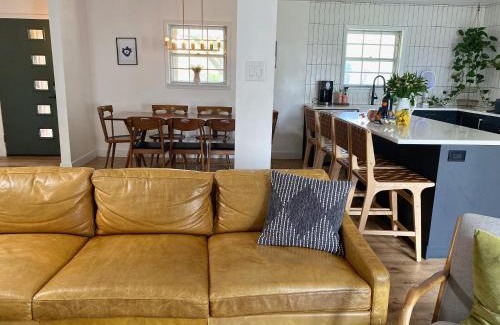 College Station Casa | The Parkway House