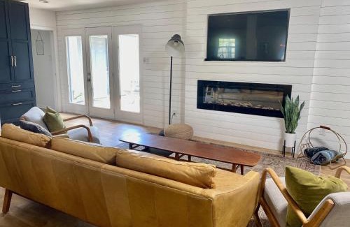 College Station Casa | The Parkway House
