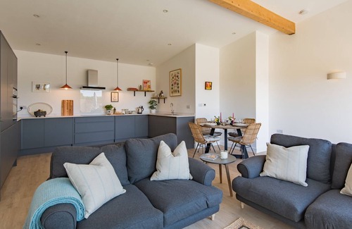 Ashford Cabaña | The Parlour - a holiday let that sleeps 4 guests in 2 bedrooms