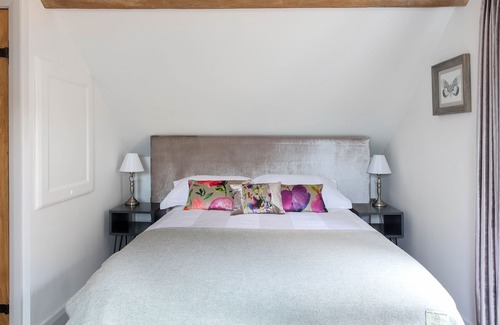 Ashby-de-la-Zouch Casa | The Parlour 2 bedroomed barn conversion sleeps 4 + 2
