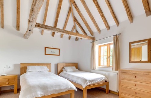 Ewhurst Green Casa | The Parlour in the beautiful Rye