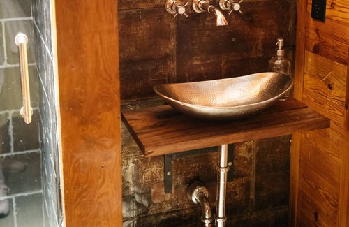 Cannonborough Elliotborough Apartamento | The Patio Suite in historic downtown Charleston
