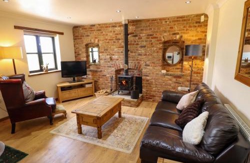 Boston Casa | The Paw Barn