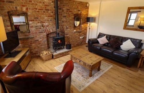 Boston Casa | The Paw Barn