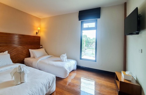 Ban Tai Hotel | The Peace River Kwai