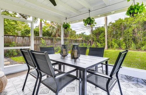 Lake Ridge Casa | The Peacock Bungalow Near Fort Lauderdale Beach!