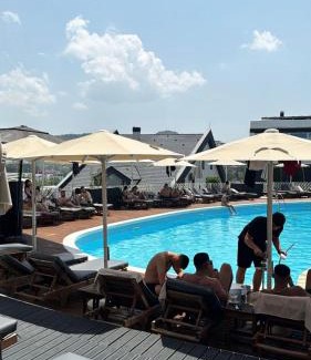 Mjull-Bathore Apartamento | The Pearl Estate