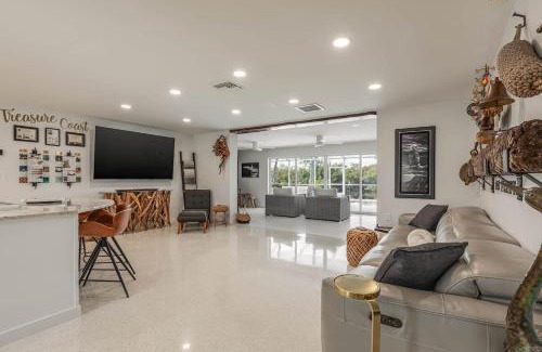 River Isles Casa | The Pearl - Pool W Screen On Canal - Boat Rental