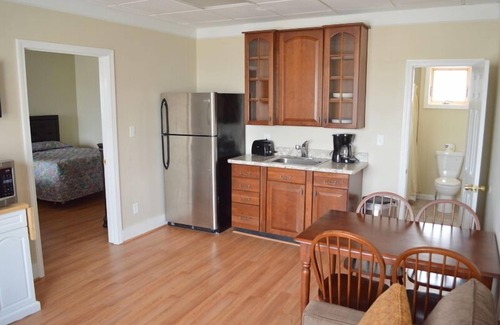 Hampton Hotel | The Pelham Resort Motel