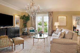 Beverly Hills Complejo | The Peninsula Beverly Hills