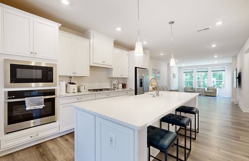 Long Neck Casa | The Peninsula townhome w/ indoor/outdoor pools, on-site golf & tennis/pickleball