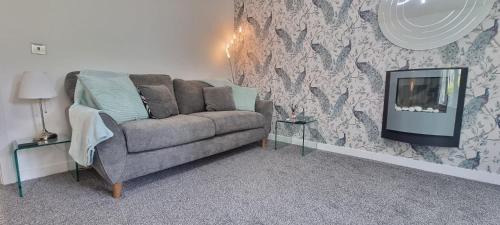 Leigh Apartamento | The Pennington Apt with Wifi and FREE Parking Next to Sports Village