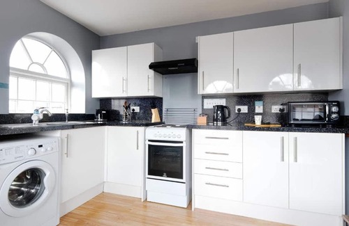 Wrexham Apartamento | The Penthouse Gathering Wrexham Town Centre