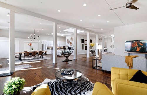 Old Town Casa | The Penthouse Loft in the Heart of Old Town