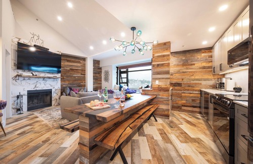 Whistler Village Cabina | The Penthouse Loft @Village Base