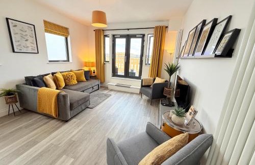 Margate Apartamento | The Penthouse Margate, Balconies, Sea View, Gated Parking, Air Con!