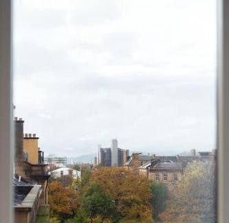 Kelvinbridge Apartamento | The Penthouse Suite - Luxury Like No Other