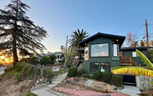Eagle Rock Casa | The Perch- Hilltop Bungalow, Eagle Rock-near DTLA