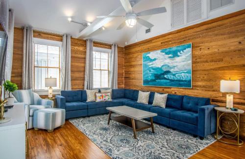 Downtown Apartamento | The Perch on Duval