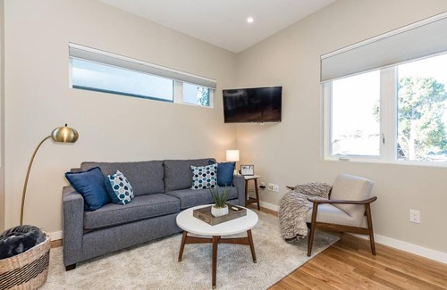 Berkeley Casa | The Peregrine Rooftop Deck Mtn View Sleeps 4