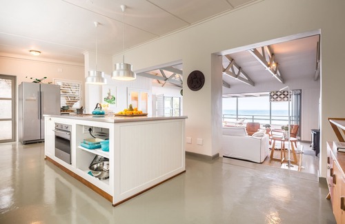 Redhill Casa | The Perfect Beach Bungalow