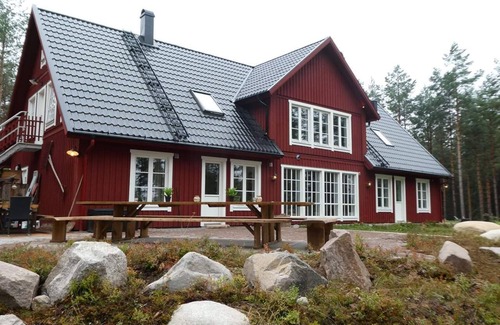 Vetlanda Municipality Cabaña | ¡La gran casa familiar perfecta en la Småland de Astrid Lindgren!