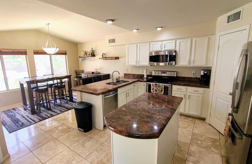 Scarlett Canyon Casa | The Perfect Desert Oasis Getaway! Private Pool!!