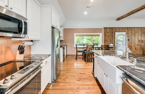 Azle Casa | The Perfect Getaway/Boat Dock/Eagle Mountain!