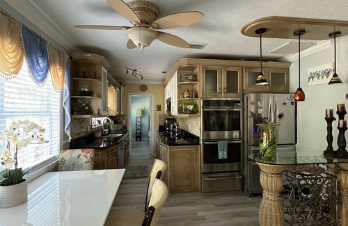 Ozona Casa | The Perfect getaway Home! Luxurious outdoor grill! In the Heart of Ozona!!