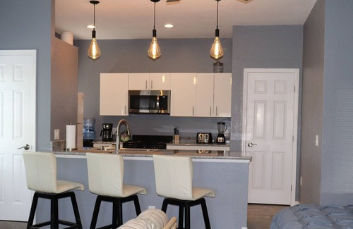 Edgewater Cabaña | The Perfect Lakefront Cottage near New Smyrna Beach