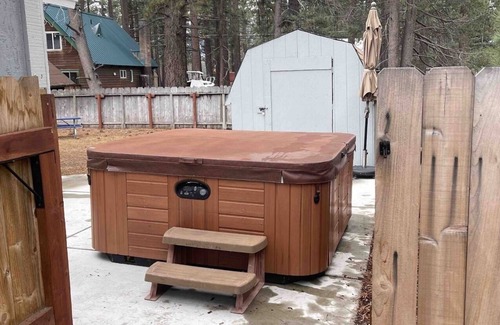 Y Area Casa | The Perfect Mountain Escape with Hot Tub