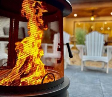 Huntsville Casa | The Perfect Muskoka Spa Retreat w/ Hot Tub & Sauna