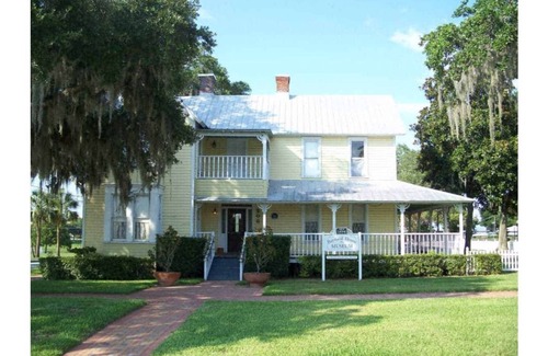 Auburndale Apartamento | The Perfect Package of Space, Style and Comfort