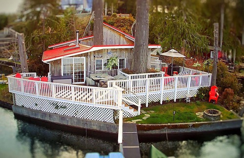 Shelton Cabina | ¡Ven a alojarte en la casa de Ellie en Lake, en Lost Lake!